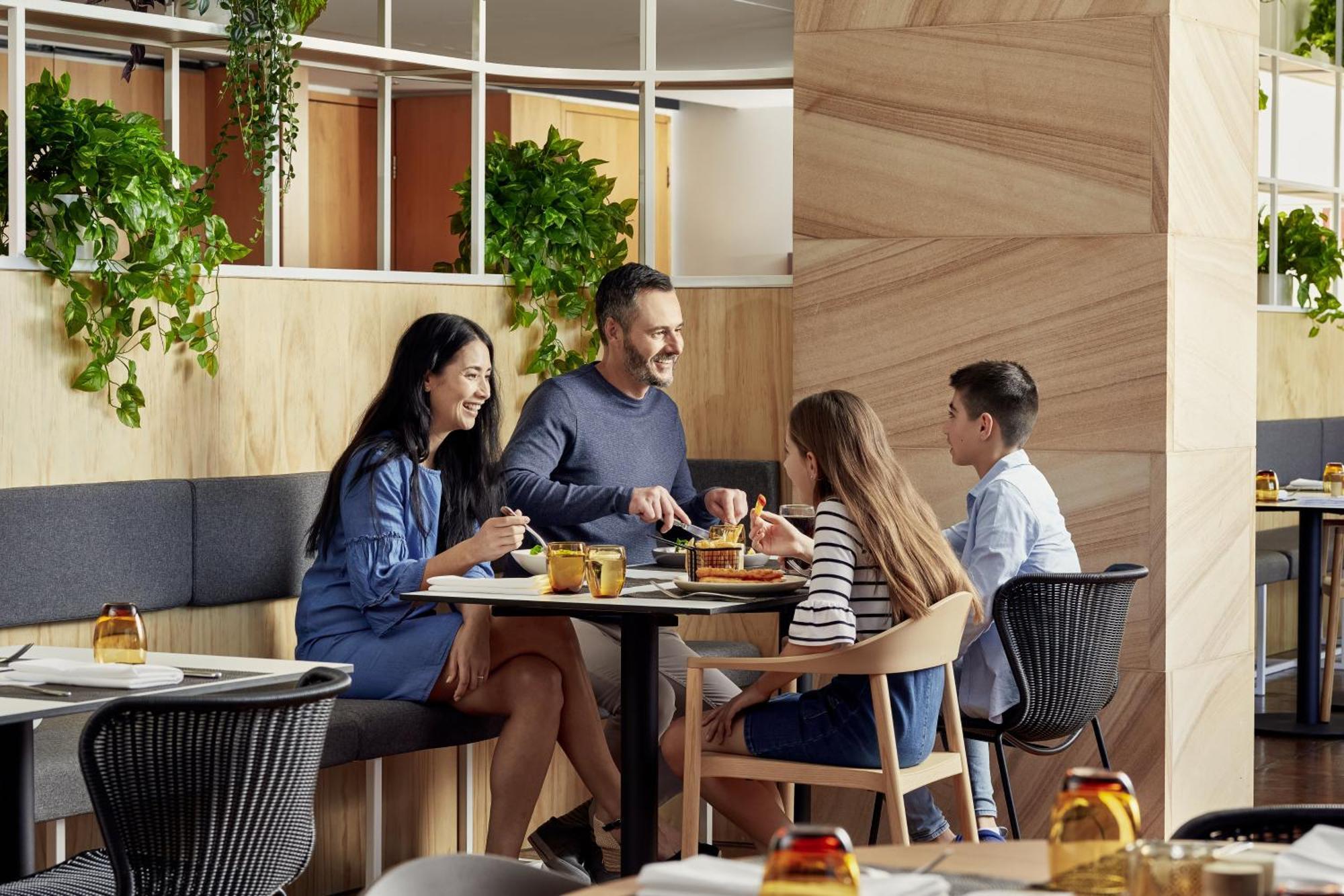 Crowne Plaza Sydney Macquarie Park By Ihg Hotel Buitenkant foto