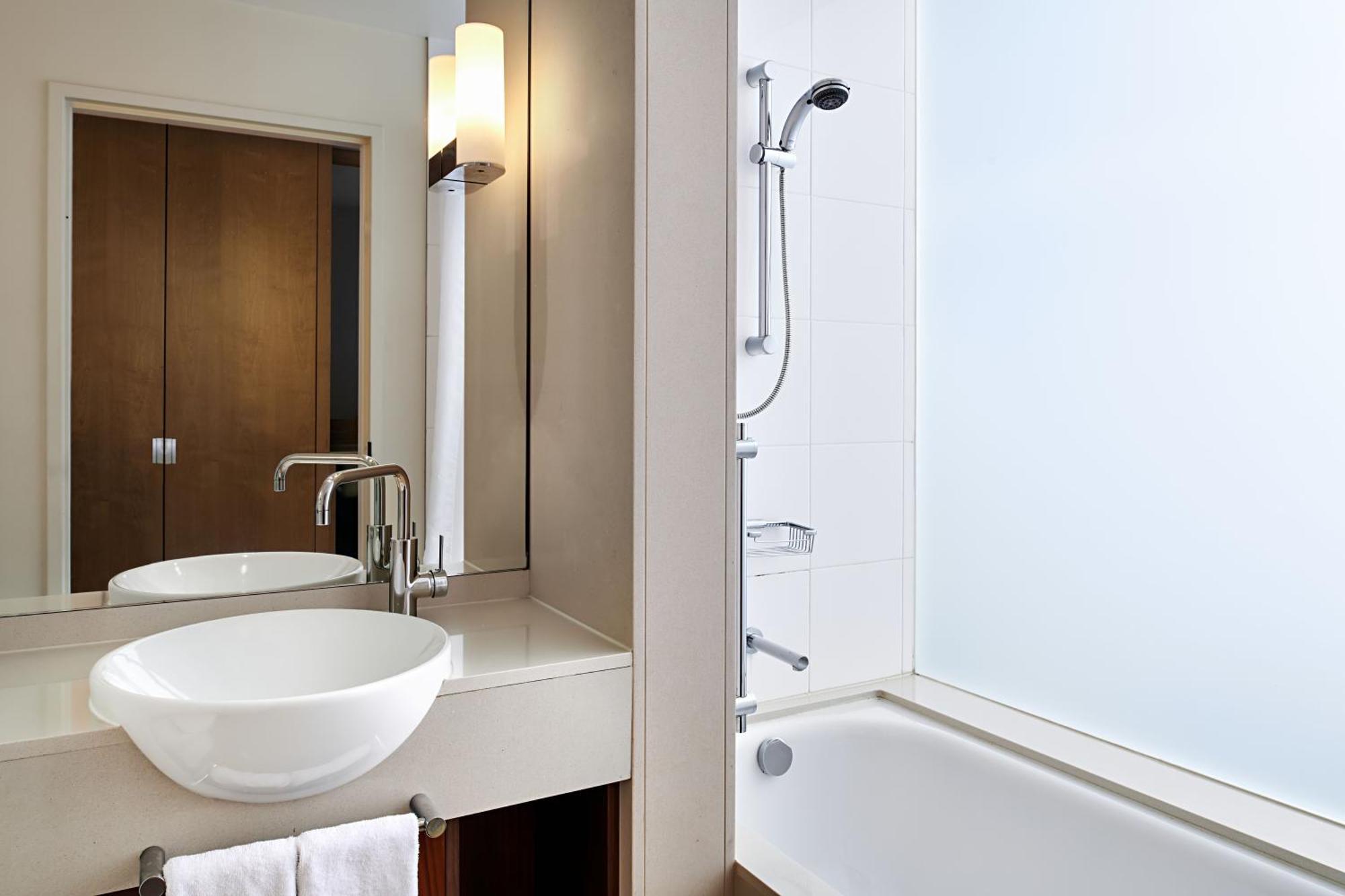 Crowne Plaza Sydney Macquarie Park By Ihg Hotel Buitenkant foto